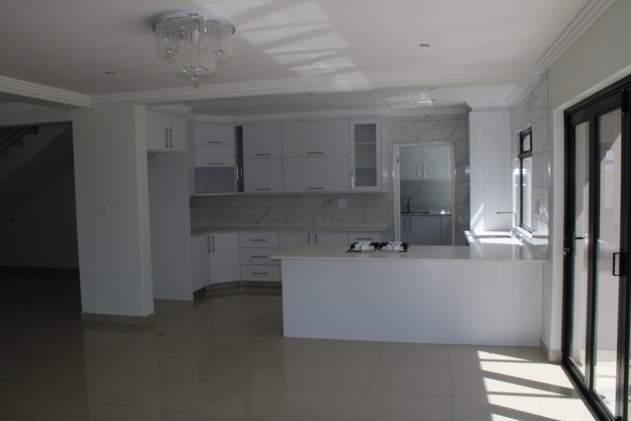 4 Bedroom Property for Sale in Kidds Beach Eastern Cape